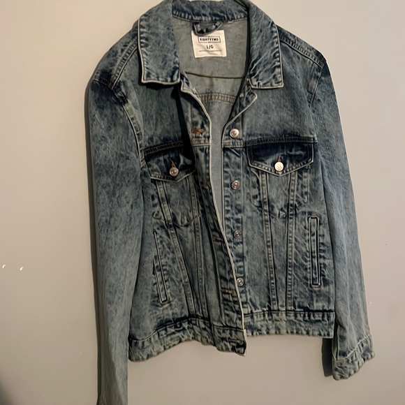 Denim jacket - Picture 1 of 1